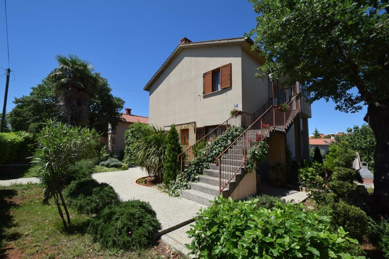 Apartment Jelka Malinska Bagian luar foto